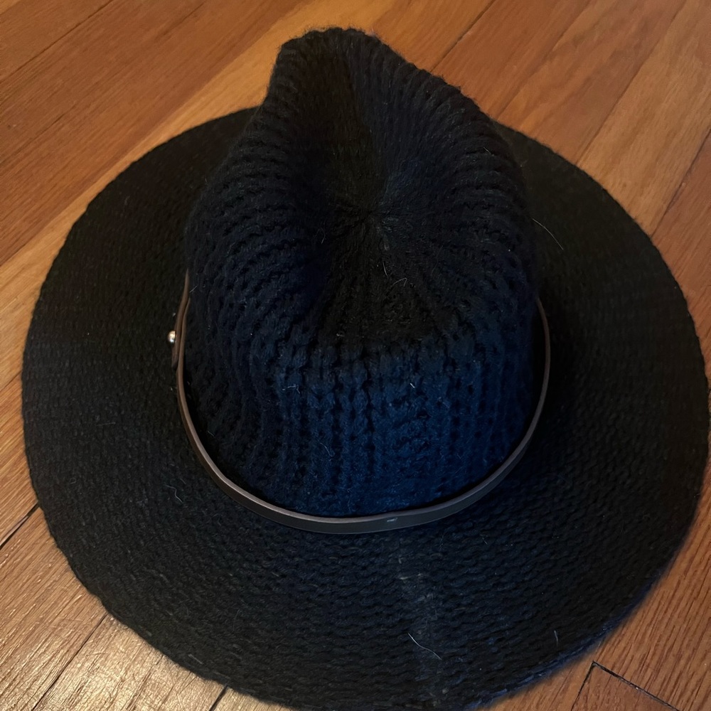 Hat NWT
